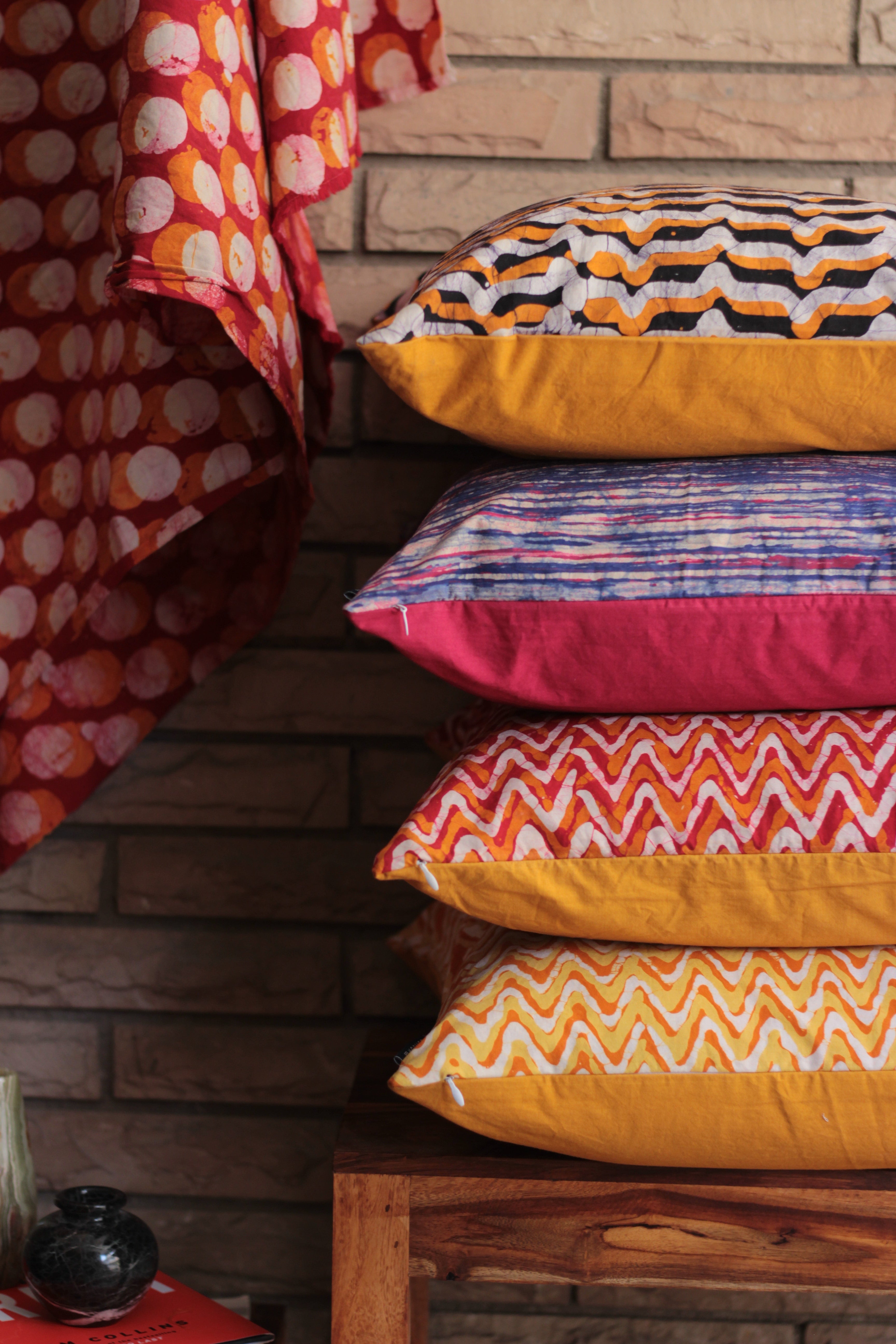 Pillow of the month club -  santo-18 tester