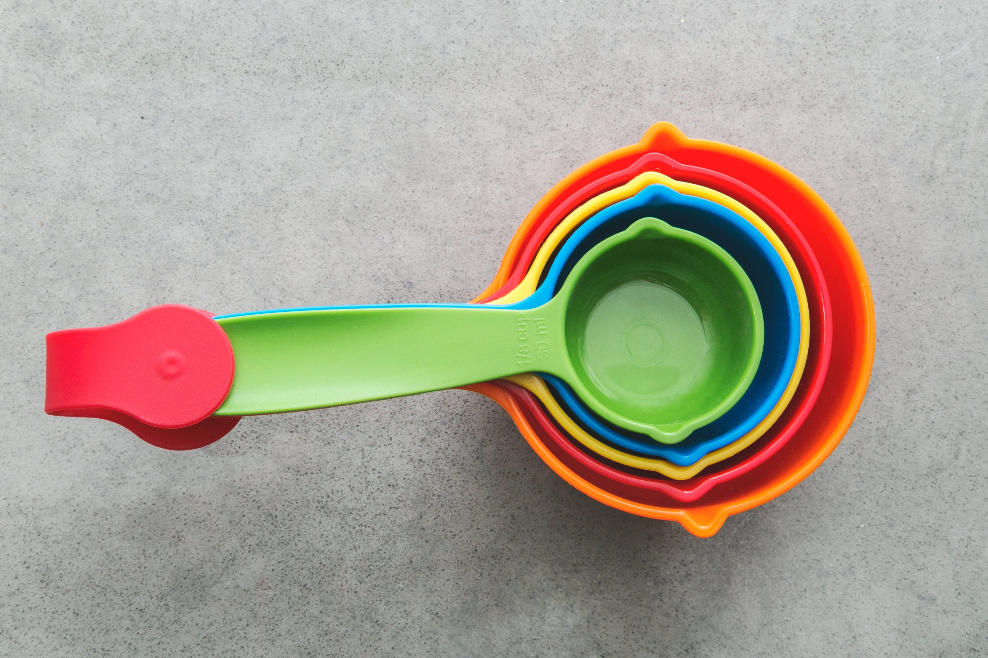 Rainbow Measuring Cups - santo-18.test